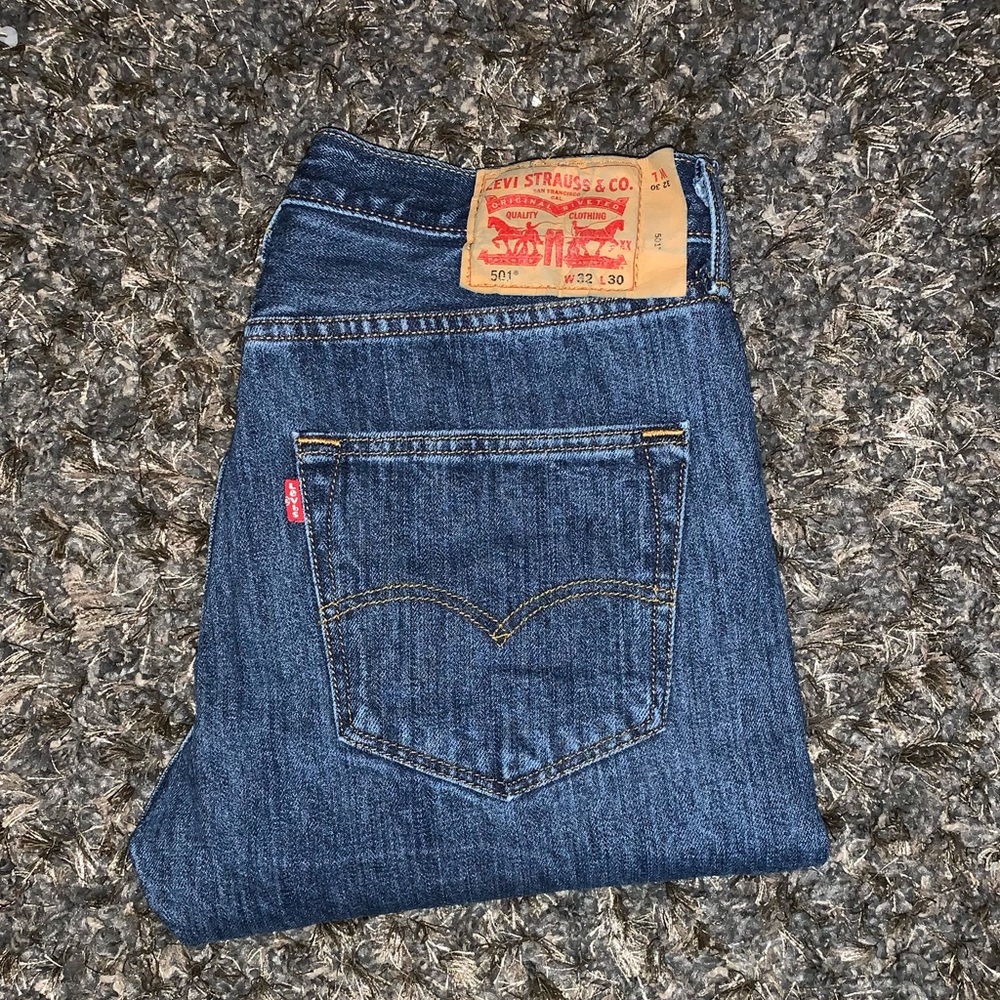 Men’s Levi’s 501 jeans (WASHED BUT NEVER WORN)